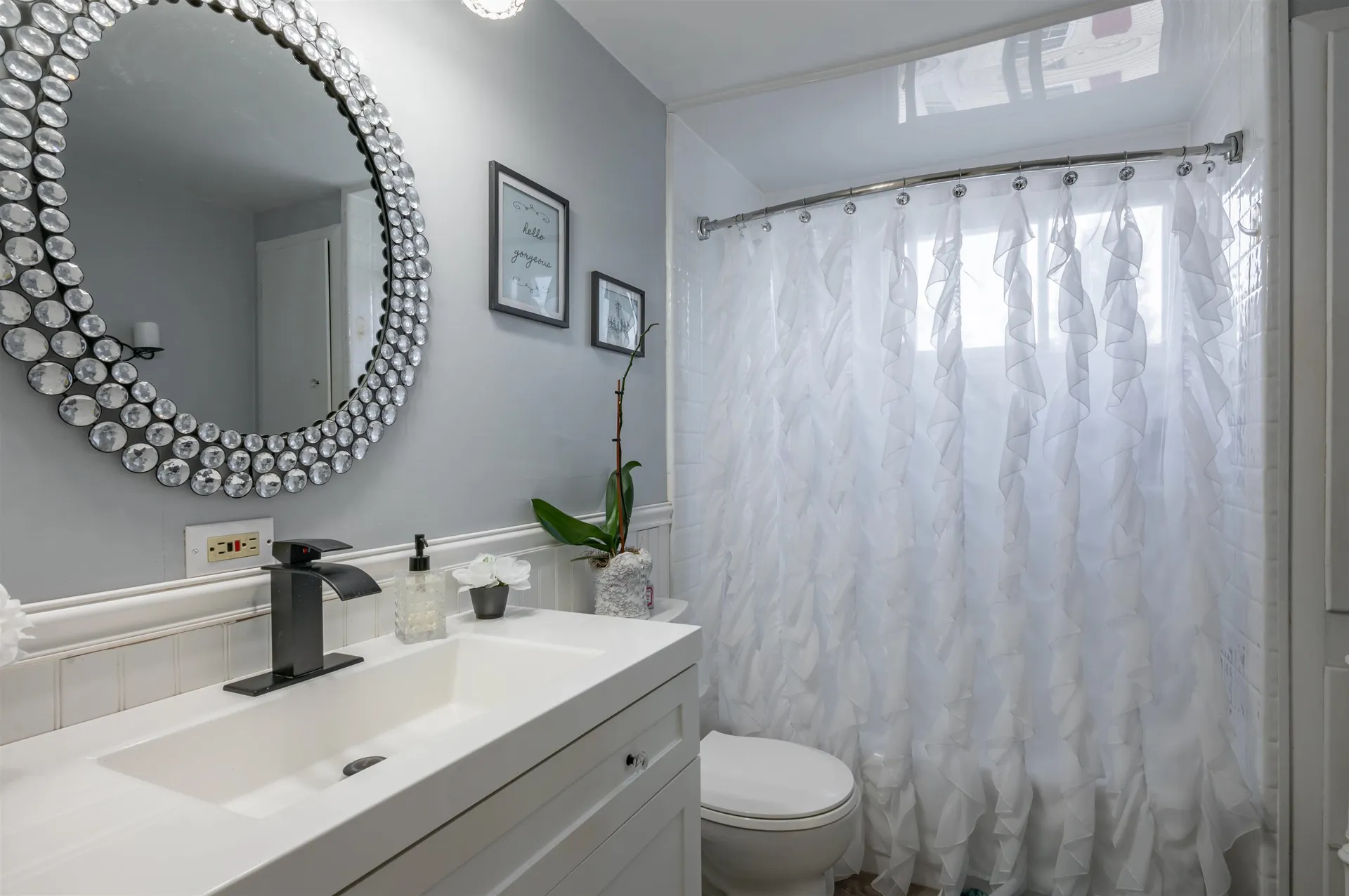 10 Glenwood Avenue Manchester NH 03102