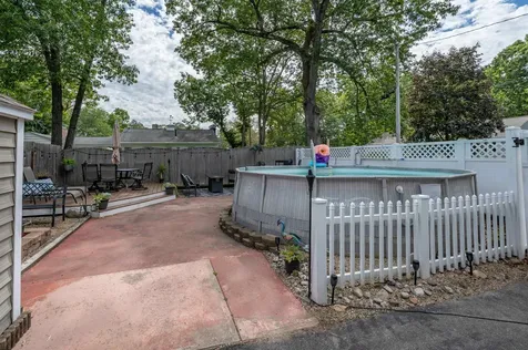 10 Glenwood Avenue Manchester NH 03102