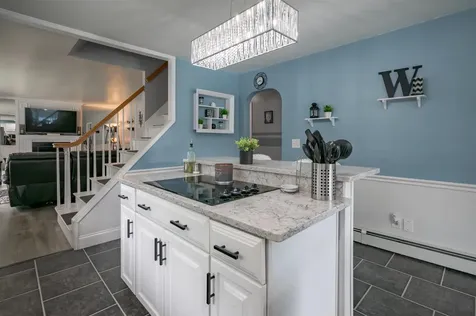 10 Glenwood Avenue Manchester NH 03102