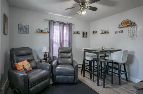 10 Glenwood Avenue Manchester NH 03102