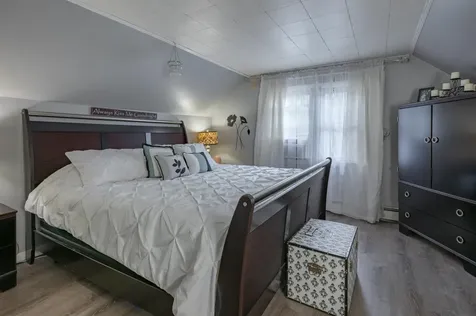 10 Glenwood Avenue Manchester NH 03102