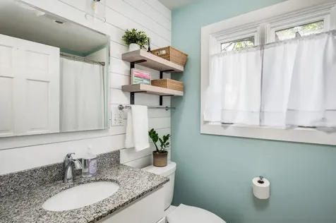 367 Durham Point Road Durham NH 03824