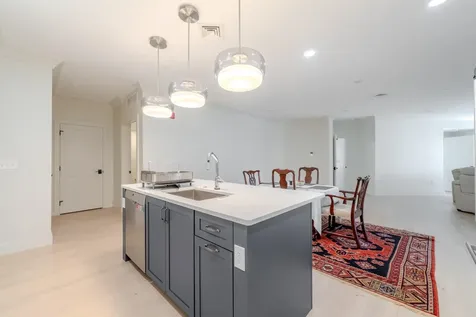 10 Sally Sweets Way Salem NH 03079