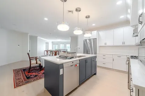 10 Sally Sweets Way Salem NH 03079