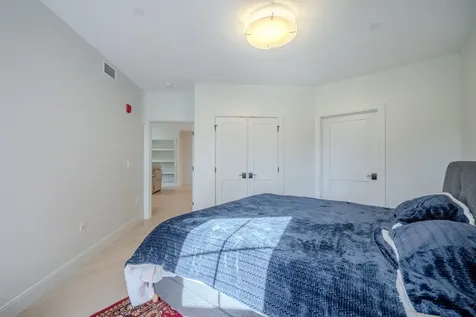 10 Sally Sweets Way Salem NH 03079