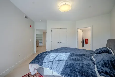 10 Sally Sweets Way Salem NH 03079