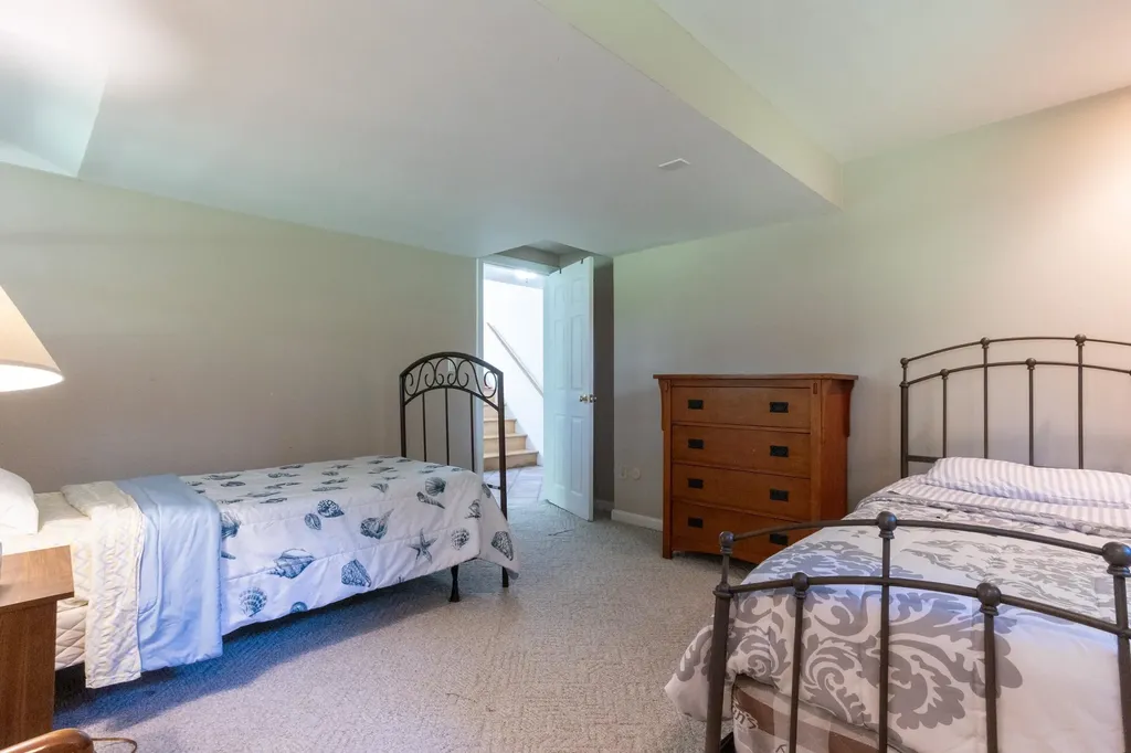 319 Fox Run Road Hudson NH 03051