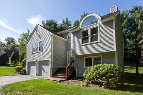 319 Fox Run Road Hudson NH 03051