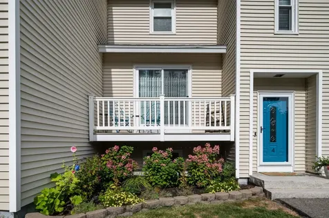 4 Pine Meadows Drive Exeter NH 03833