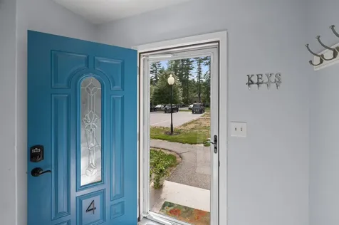 4 Pine Meadows Drive Exeter NH 03833