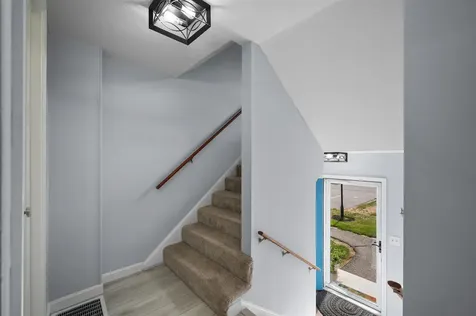 4 Pine Meadows Drive Exeter NH 03833