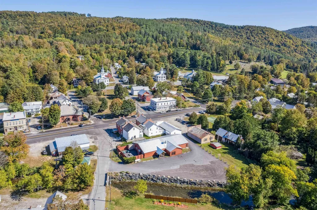 1 Maple Avenue Chelsea VT 05038