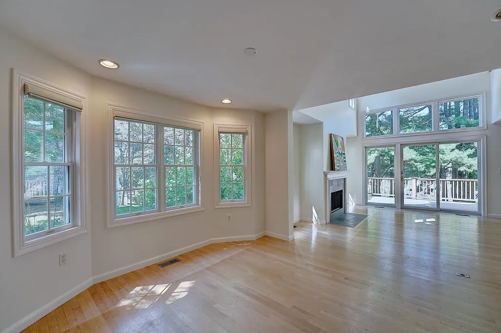 57 Old Bay Road New Castle NH 03854