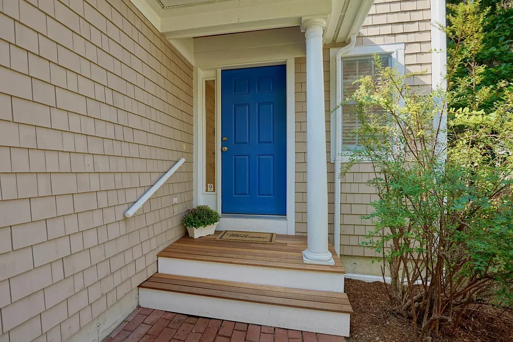 57 Old Bay Road New Castle NH 03854