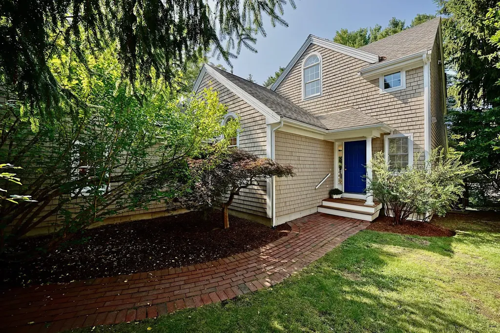 57 Old Bay Road New Castle NH 03854