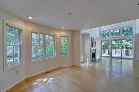 57 Old Bay Road New Castle NH 03854