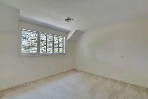 57 Old Bay Road New Castle NH 03854