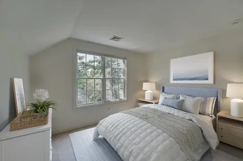 57 Old Bay Road New Castle NH 03854