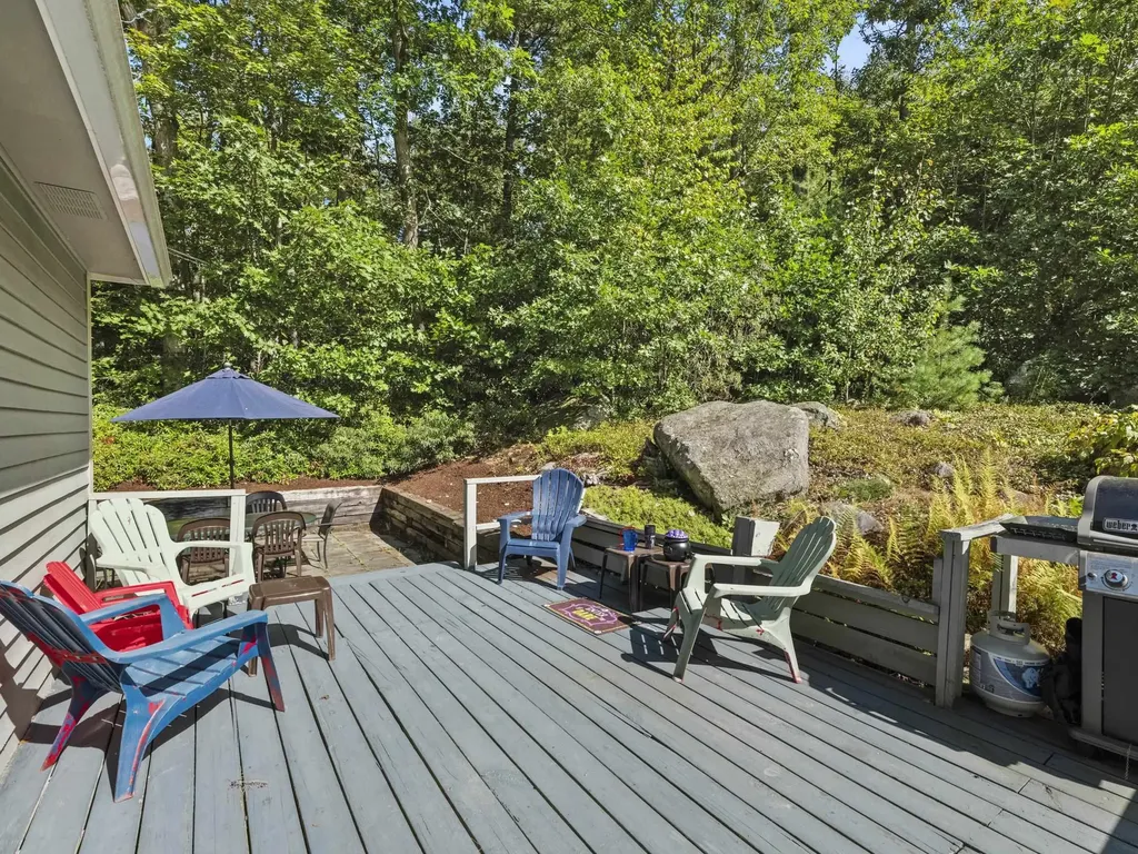 64 Lyndeborough Road Amherst NH 03031