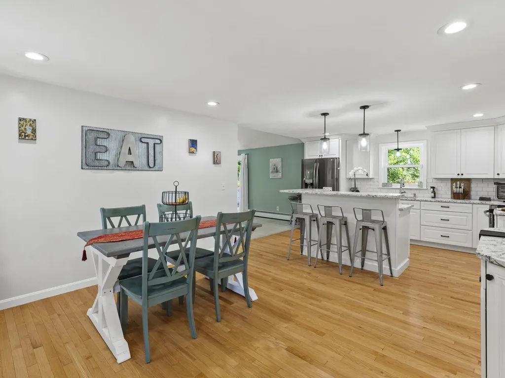 64 Lyndeborough Road Amherst NH 03031