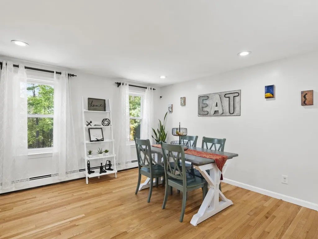 64 Lyndeborough Road Amherst NH 03031