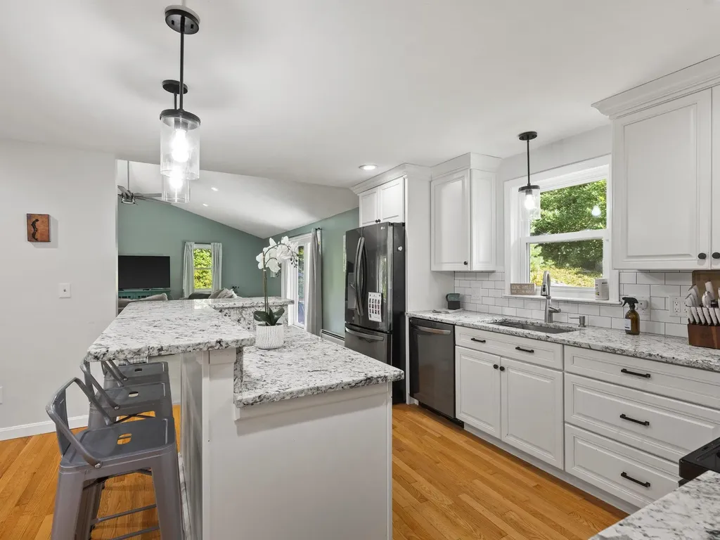 64 Lyndeborough Road Amherst NH 03031