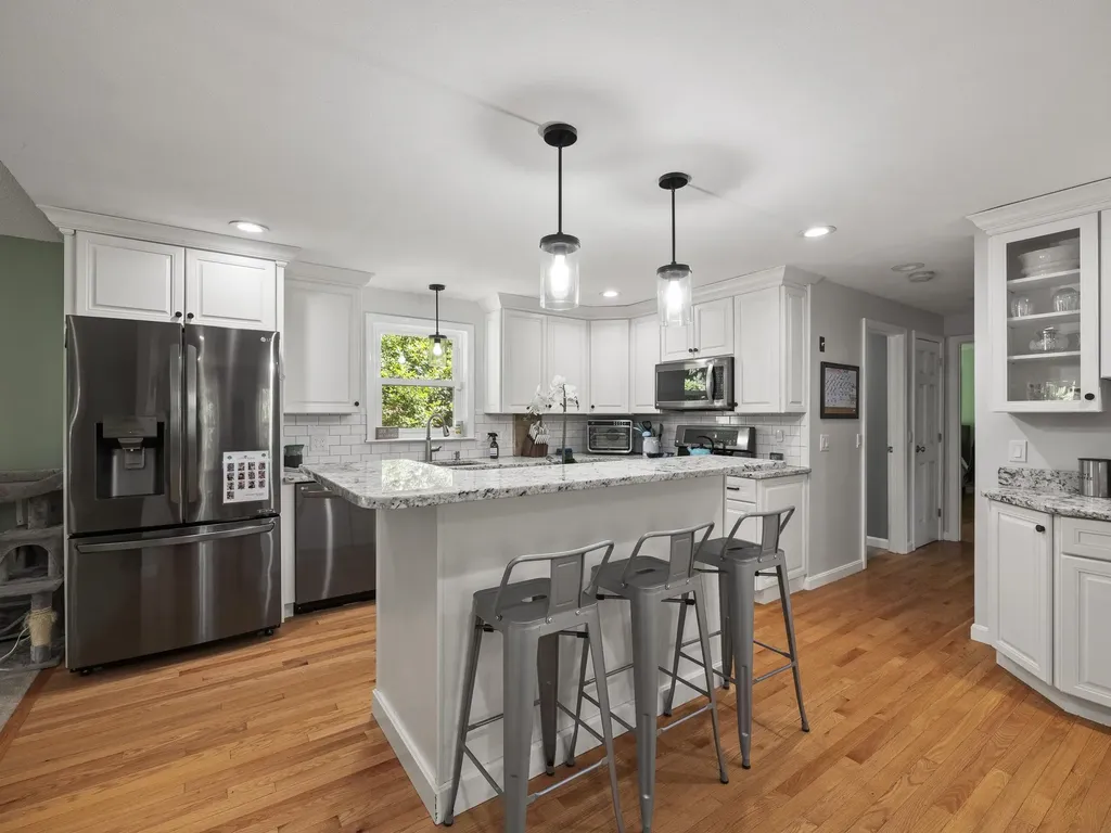 64 Lyndeborough Road Amherst NH 03031