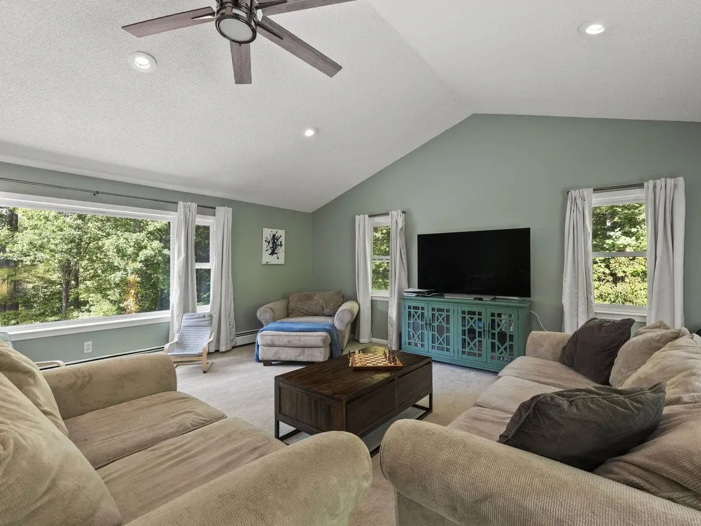 64 Lyndeborough Road Amherst NH 03031