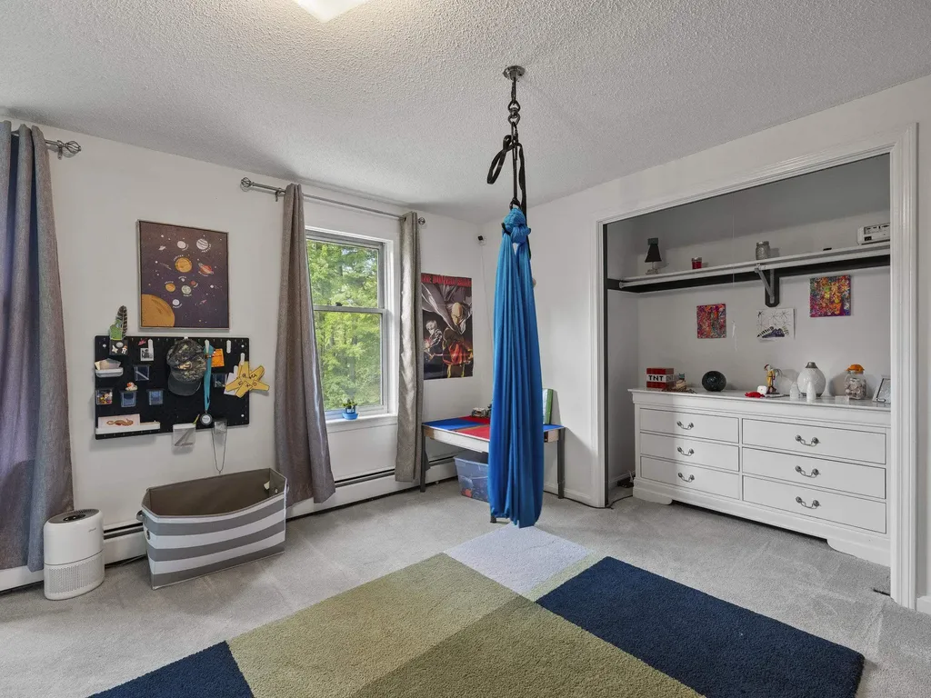 64 Lyndeborough Road Amherst NH 03031