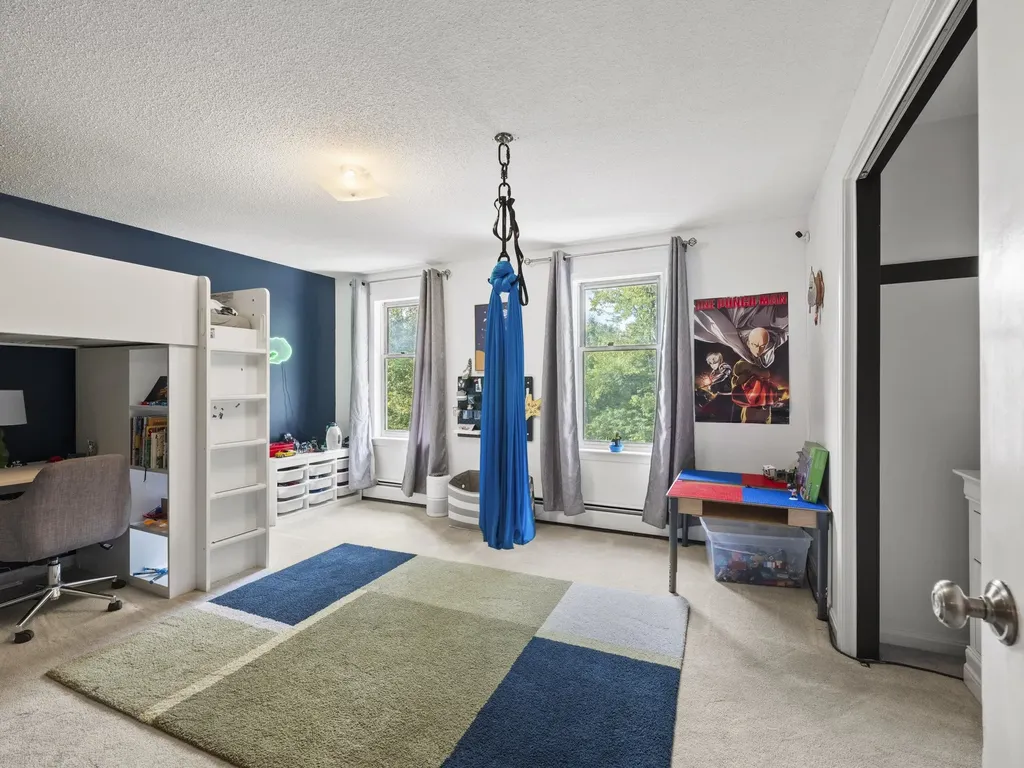 64 Lyndeborough Road Amherst NH 03031