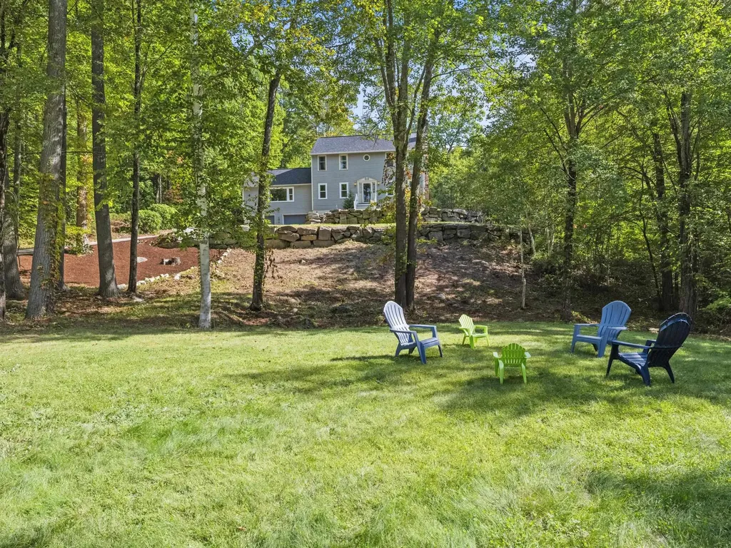 64 Lyndeborough Road Amherst NH 03031