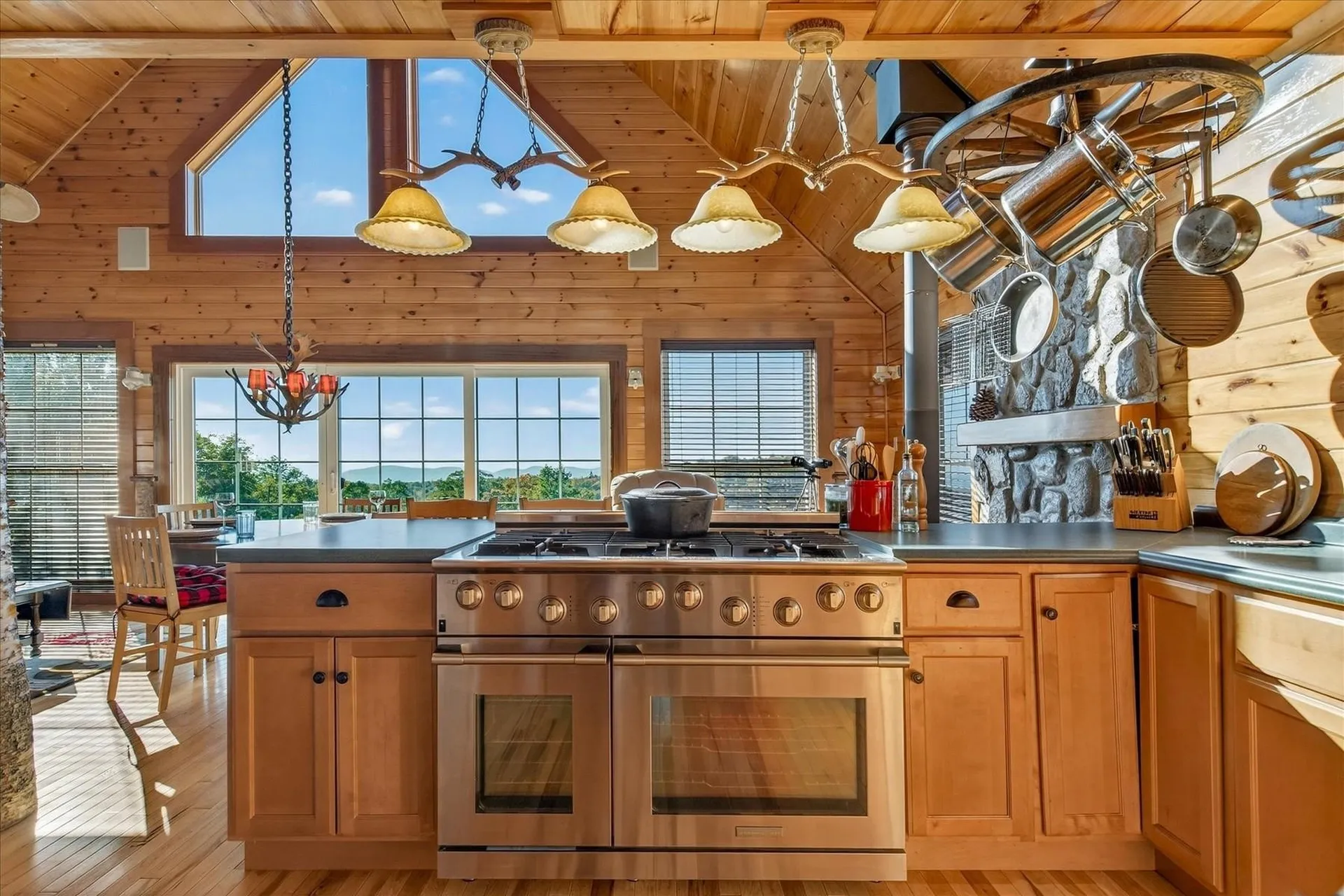 5514 Wheelerville Road Mendon VT 05701