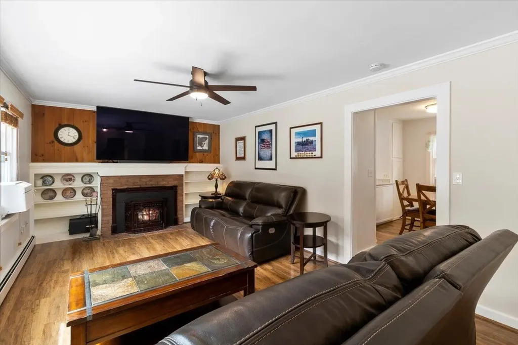 1555 East Arlington Road Arlington VT 05250