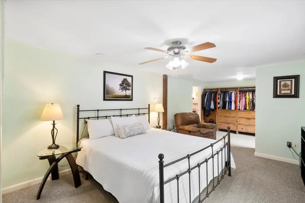 1555 East Arlington Road Arlington VT 05250