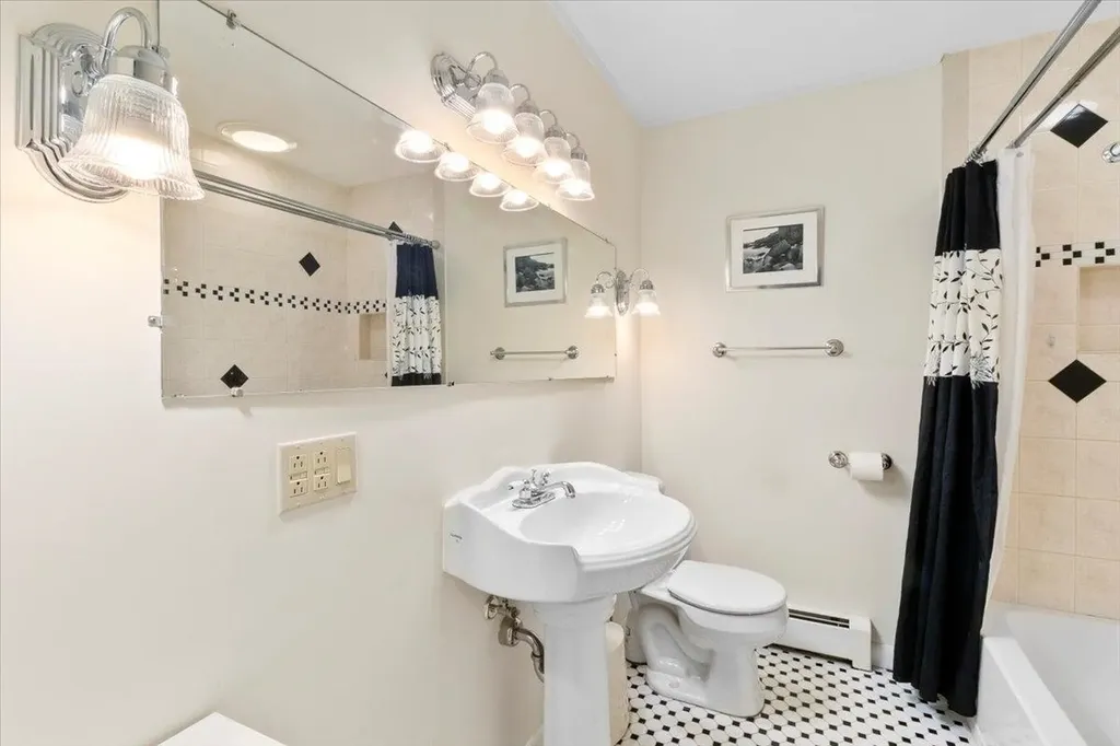 1555 East Arlington Road Arlington VT 05250