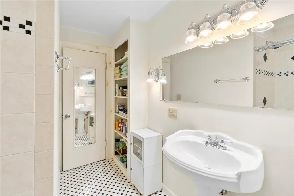 1555 East Arlington Road Arlington VT 05250