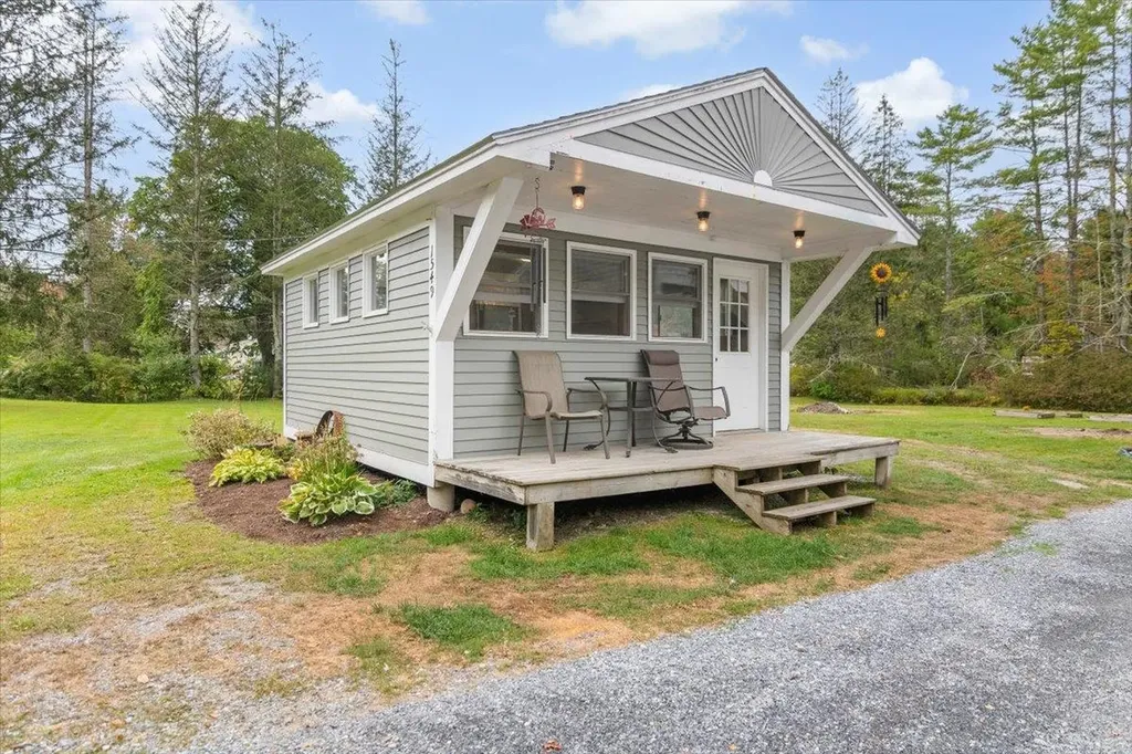 1555 East Arlington Road Arlington VT 05250