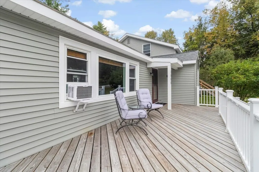 1555 East Arlington Road Arlington VT 05250