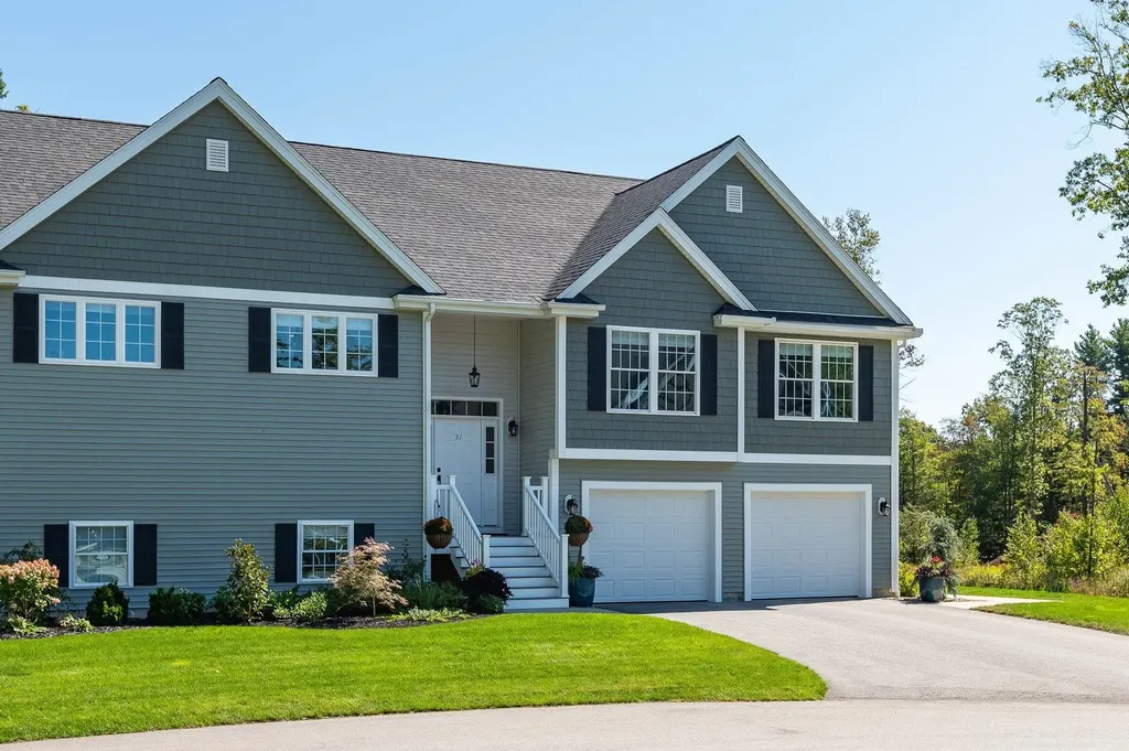 31 Cypress Circle Exeter NH 03833