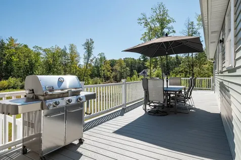 31 Cypress Circle Exeter NH 03833