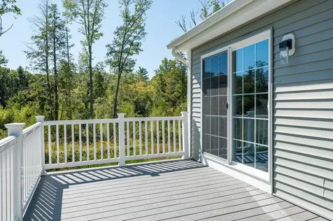 31 Cypress Circle Exeter NH 03833