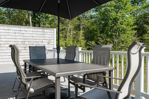 31 Cypress Circle Exeter NH 03833