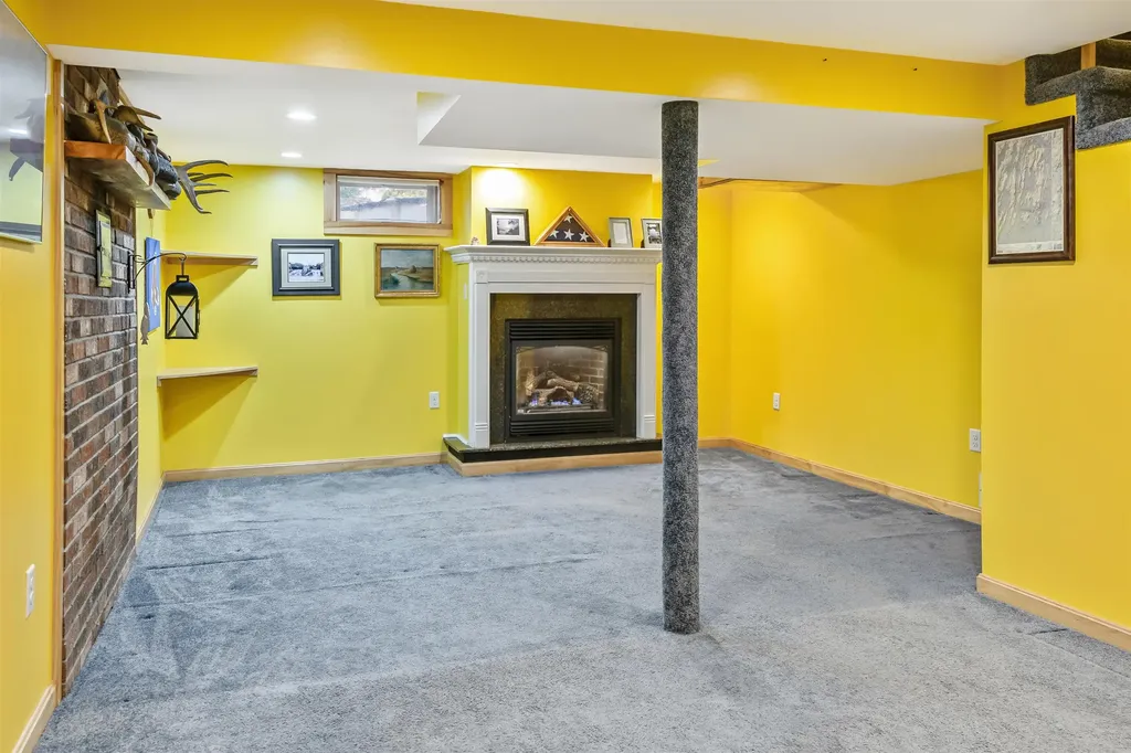 16 Seneca Avenue Essex Junction VT 05452