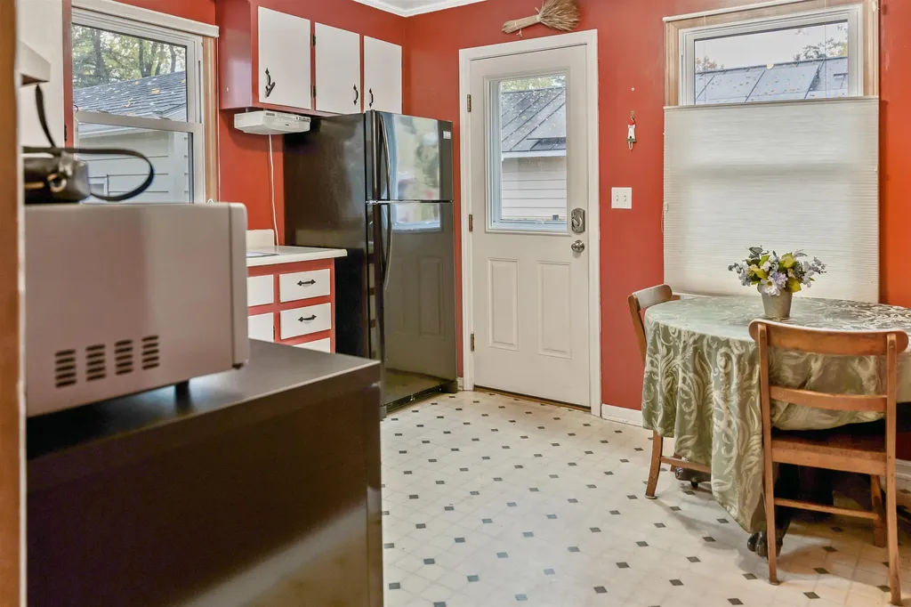 16 Seneca Avenue Essex Junction VT 05452