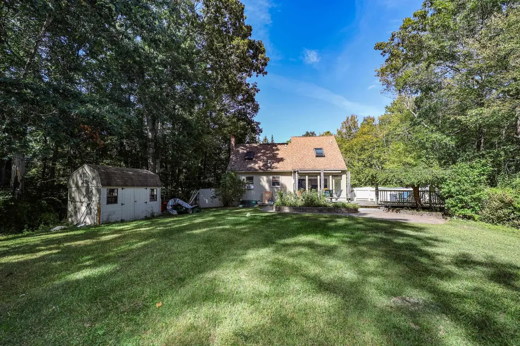 13 Star Circle Auburn NH 03032