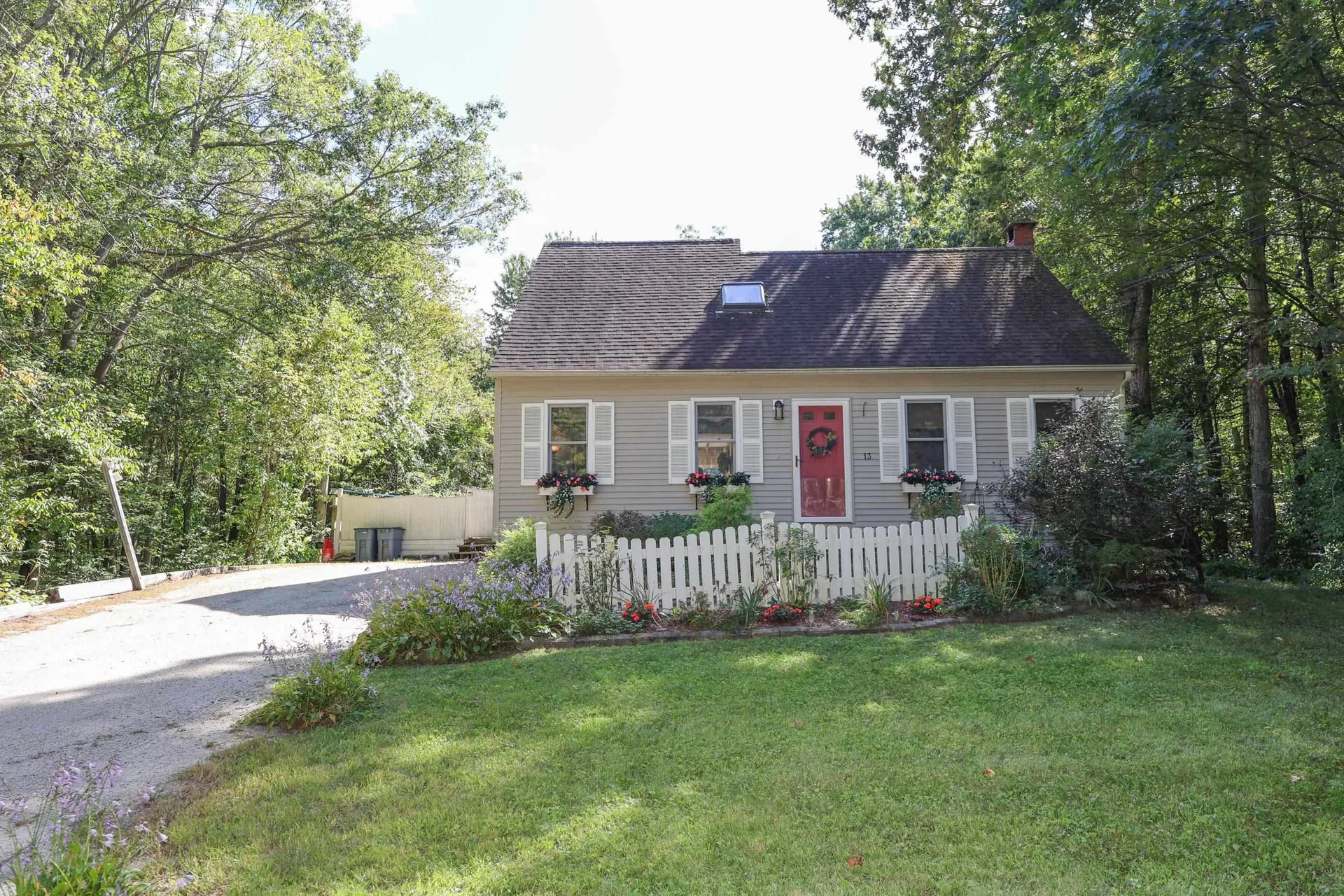 13 Star Circle Auburn NH 03032