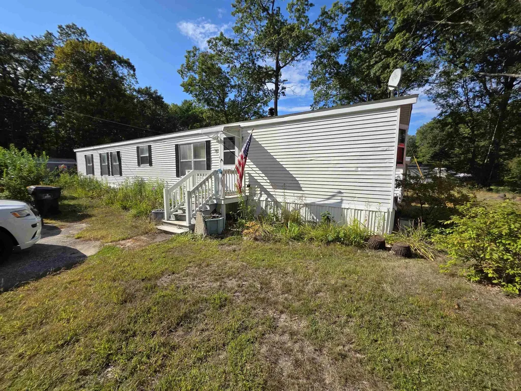55 Joshua Street Rochester NH 03867
