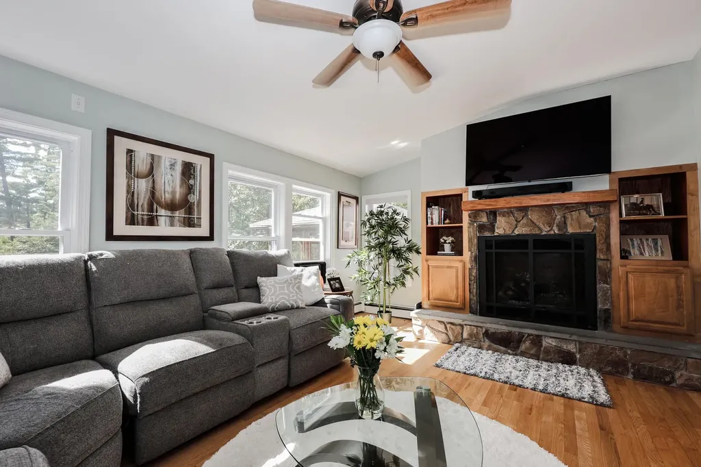 379 Brown Road Candia NH 03034