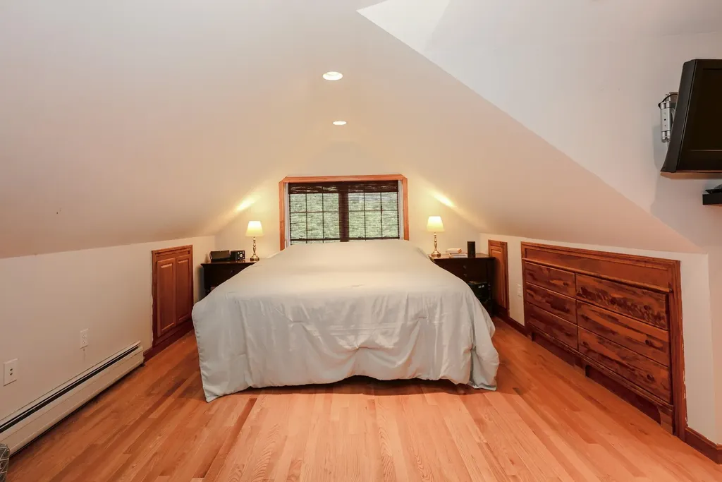 379 Brown Road Candia NH 03034