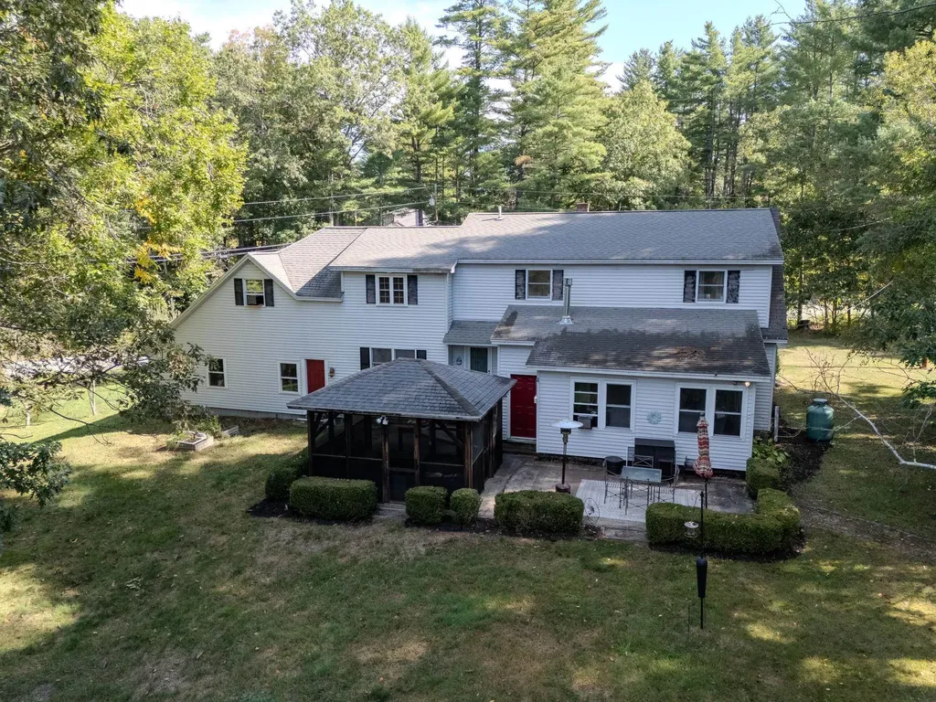 379 Brown Road Candia NH 03034